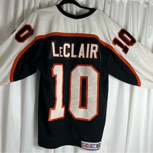 NHL Philadelphia Flyers John LeClair Center Ice Hockey Jersey (Signed) size L